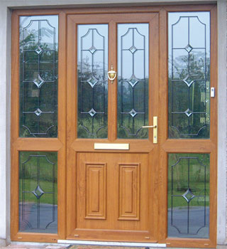 Light Oak D3 with bevelled glass & sidelights