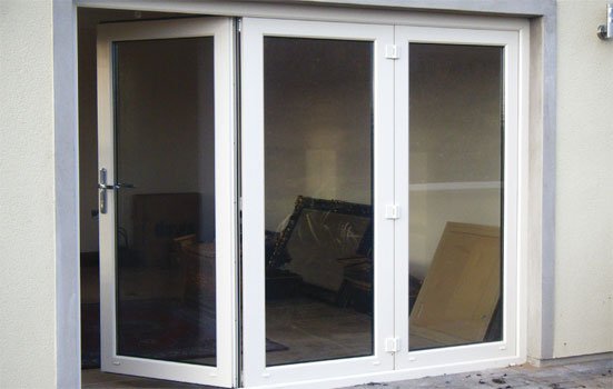 White D9 Bi-folding door
