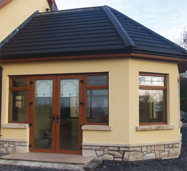 Light Oak with bevelled top panes